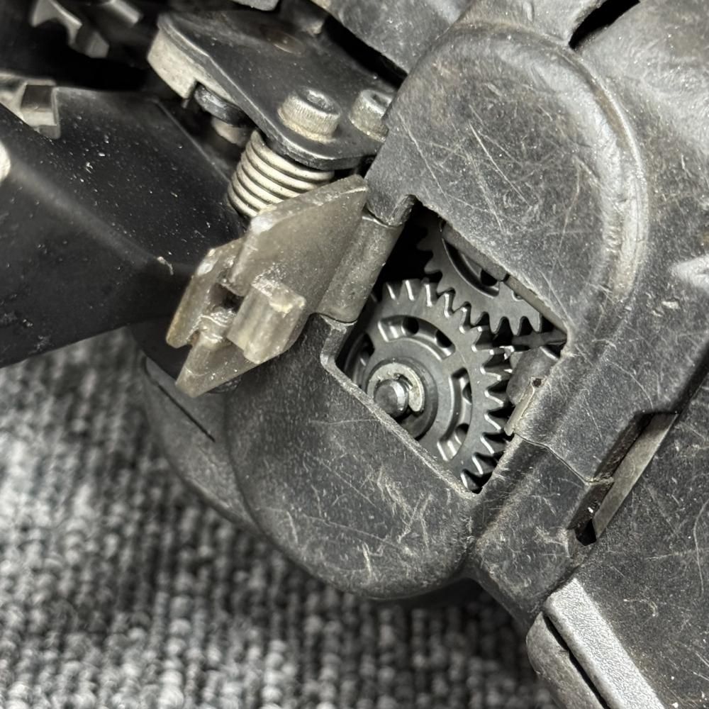 ツインタイア 202