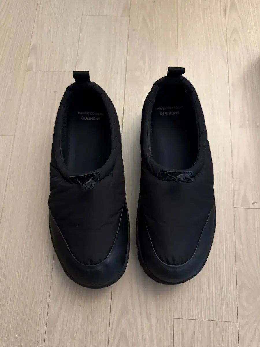 アモーメント ビブラム パデッド スリッポン 275