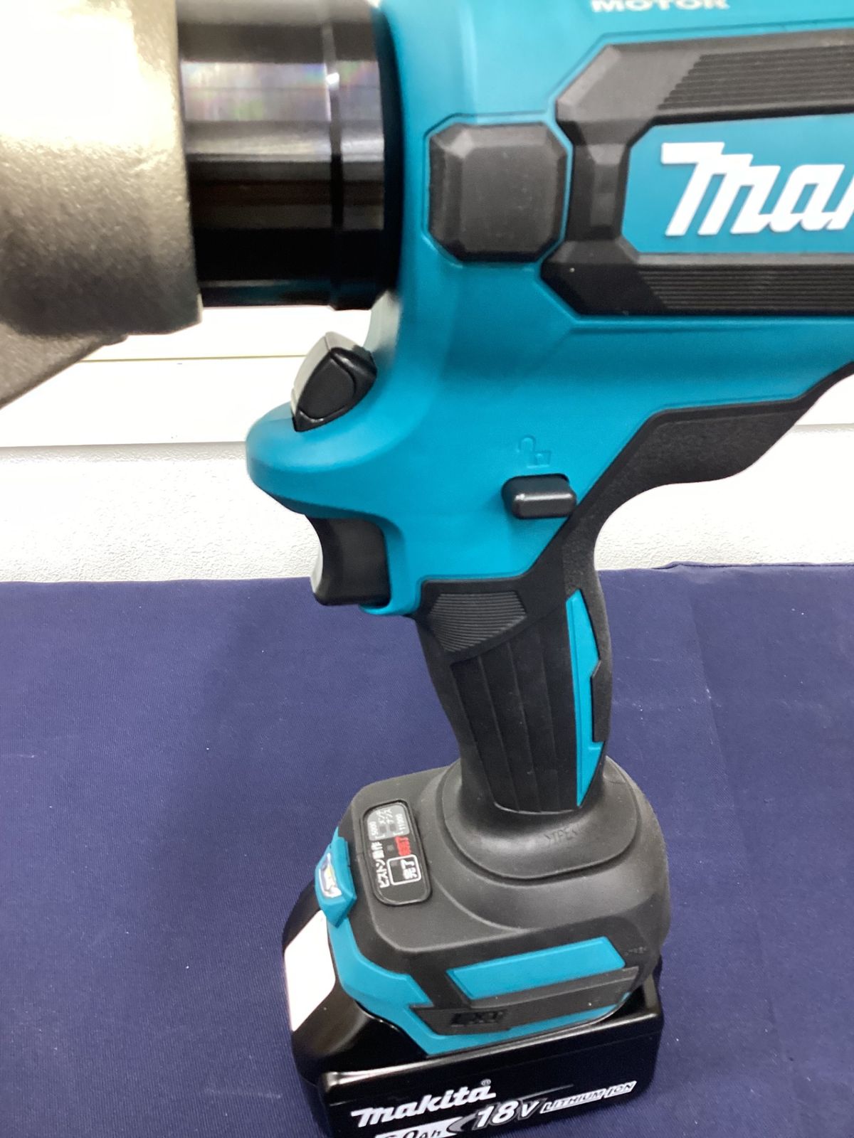 makita コードレス圧着機