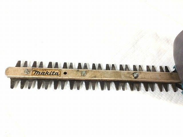 品 makita マキタ 18V 充電式生垣バリカン MUH307D 本体のみ コードレス ヘッジトリマー 生け垣バリカン 園芸116350 HRDEVELOPMENT_JP