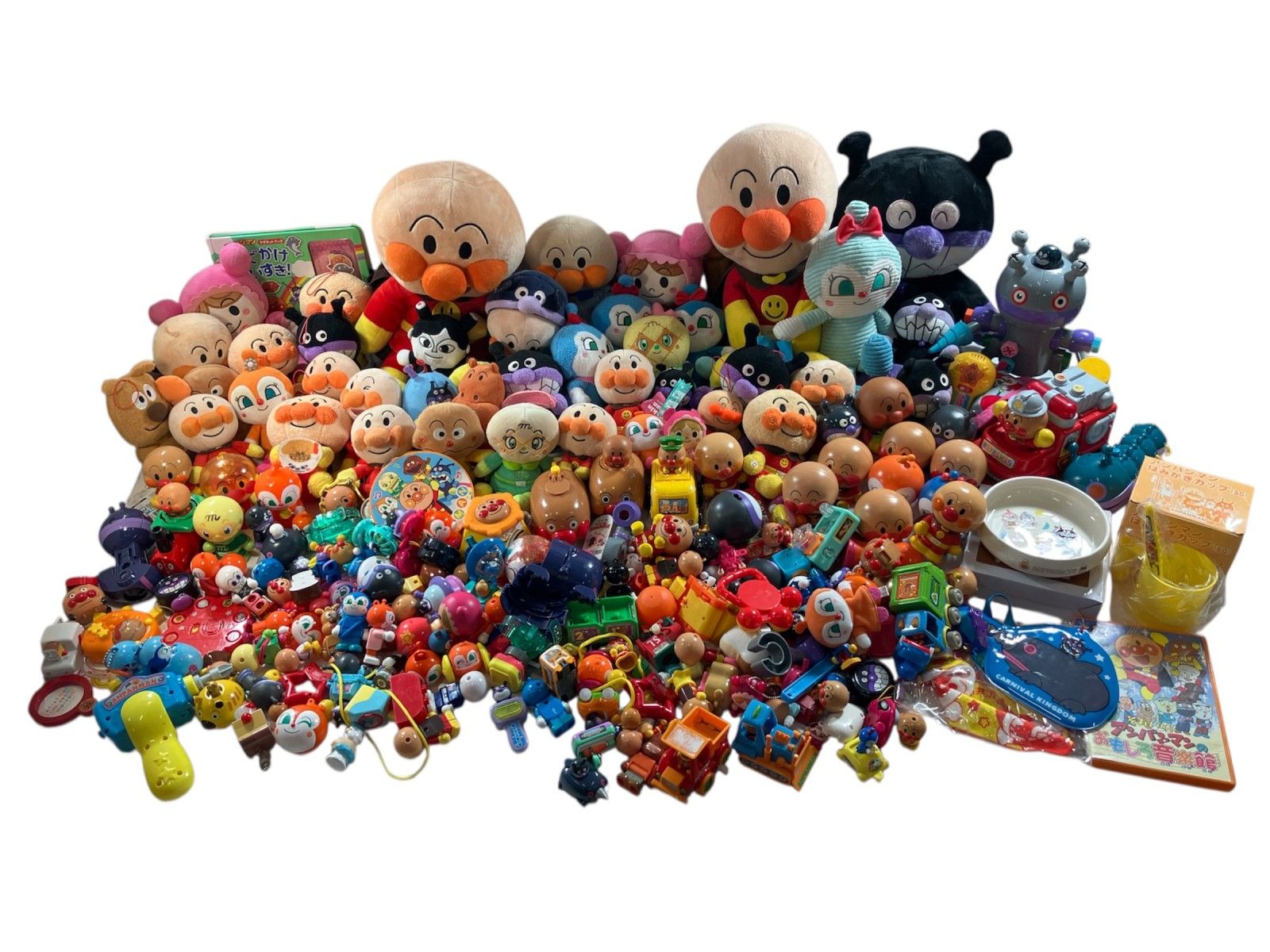 アンパンマン あんぱんまん ぬいぐるみ まとめ 小物 ばいきんまん こきんちゃん ドキンちゃん チーズ 等 現状品 11.2kg