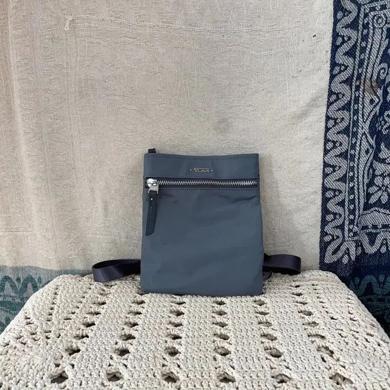 F トゥミ ミニ ポーチ クロスバック バッグ