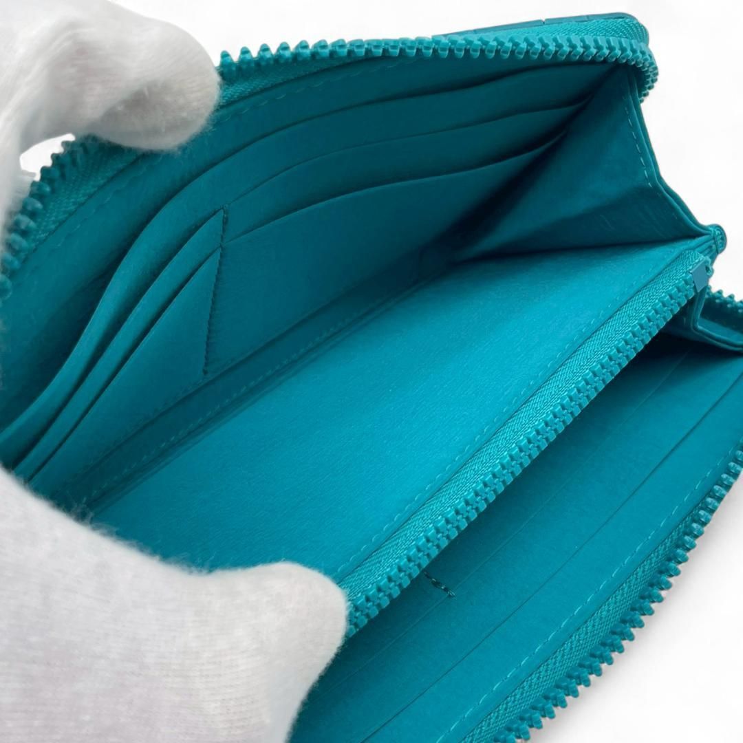 Y【新品未使用】ボッテガヴェネタ ラバー ラウンドジップウォレット ブルー Y【新品未使用】ボッテガヴェネタ ラバー ラウンドジップウォレット