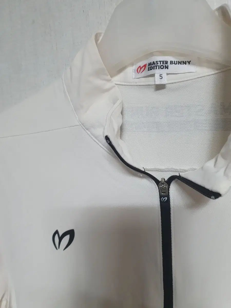 メンズマスターバニーエディション ゴルフウェア 長袖 アイボリー100
