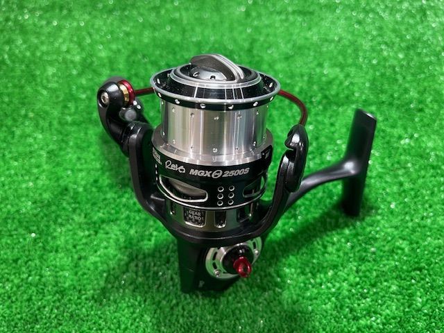 和塩 アブガルシア レボ MGX シータ 2500 S 併売