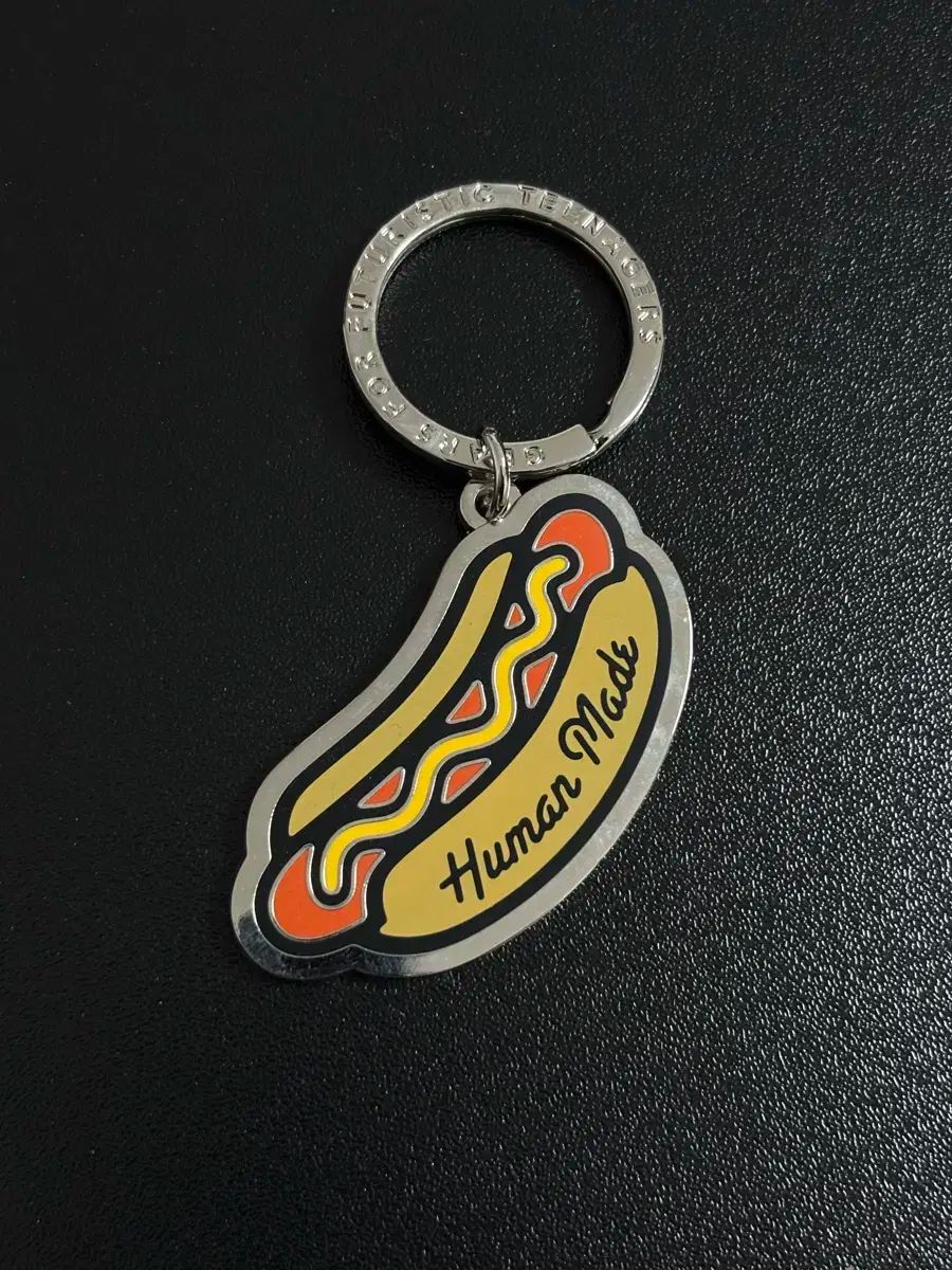 HUMAN MADE ヒューマンメイド ハットグ キーホルダー