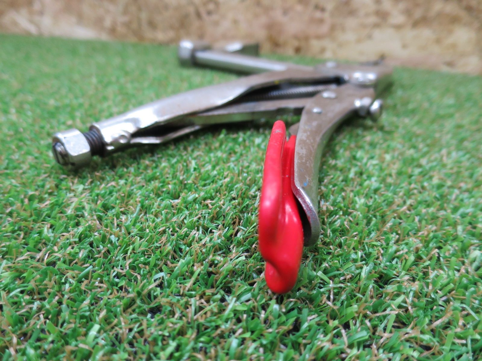 ベッセイ クランプ