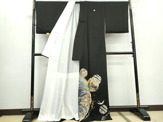 平和屋着物○訪問着 駒刺繍 雪輪重ね草花文 暈し染め 黒地 金彩 正絹