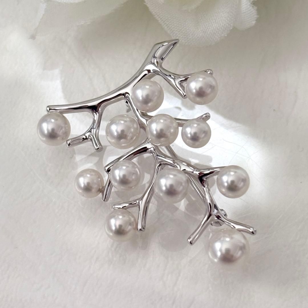 パール ブローチ
