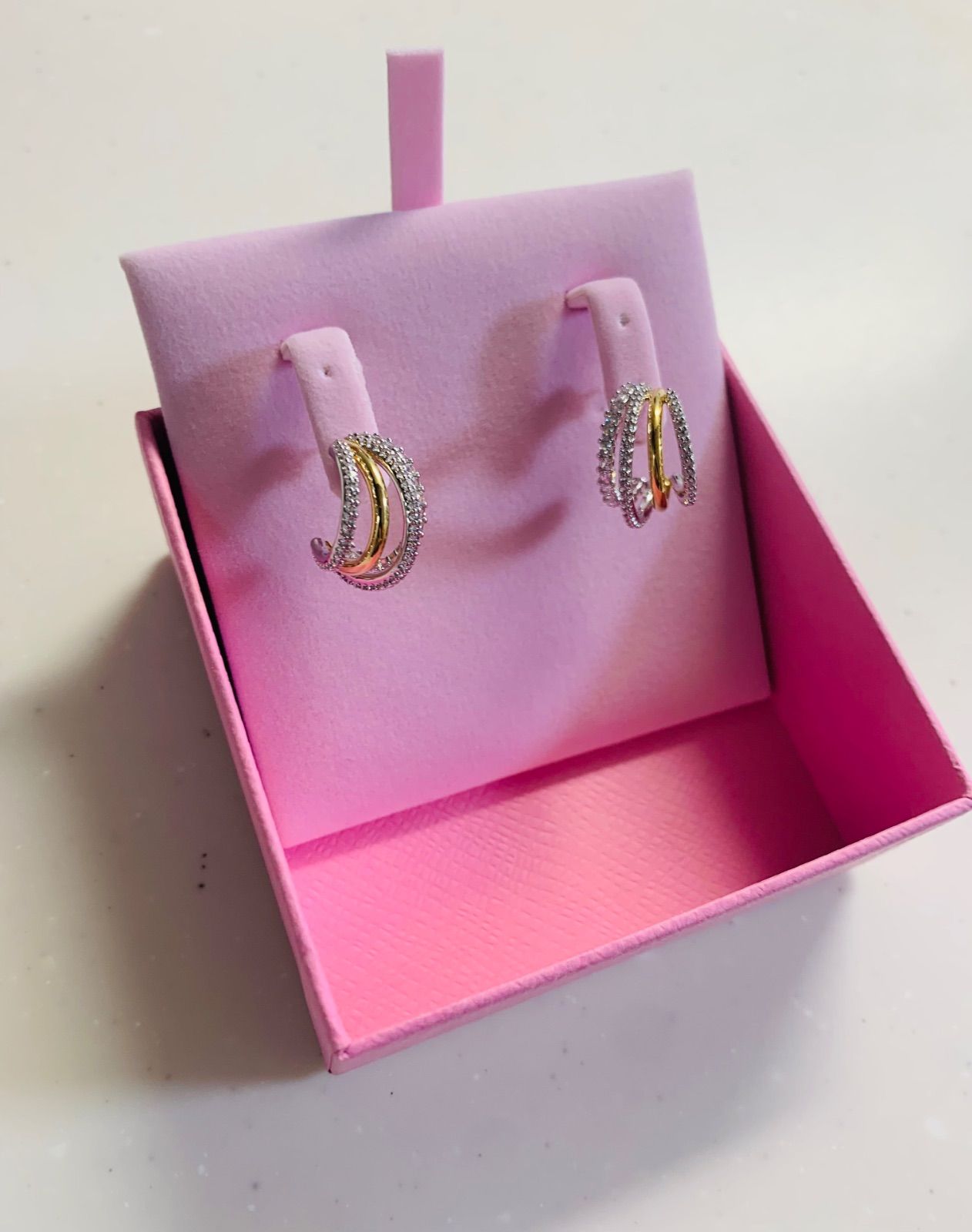 スワロフスキーSwarovski Hyperbolaピアス ミックスカット FORTGASGNV_COM_BR