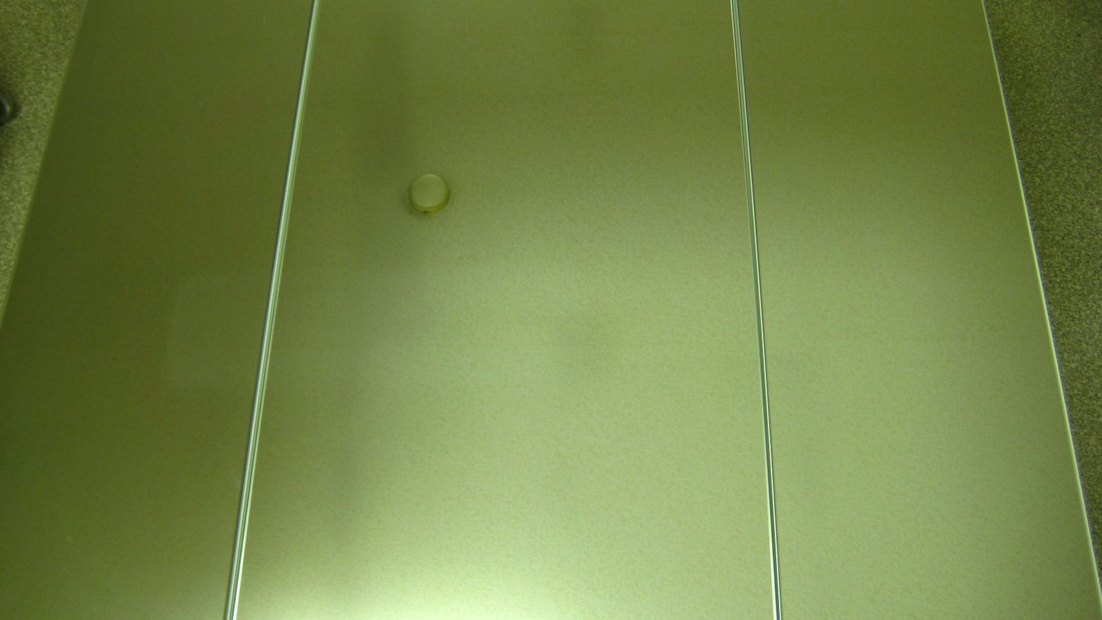 ミラーキャビネット