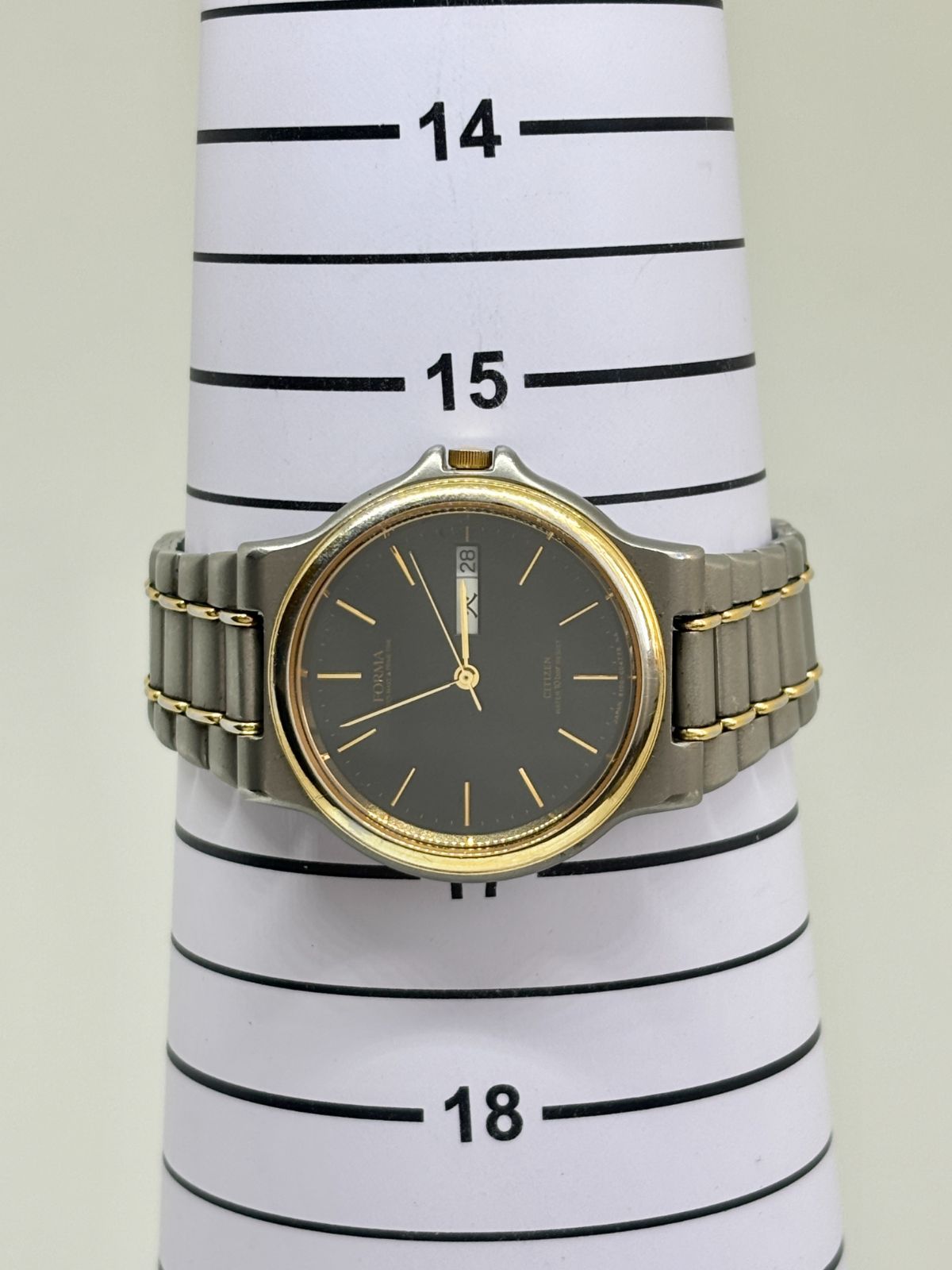 CITIZEN】FORMA 6100-G01062｜ブラック文字盤・ゴールドケース 