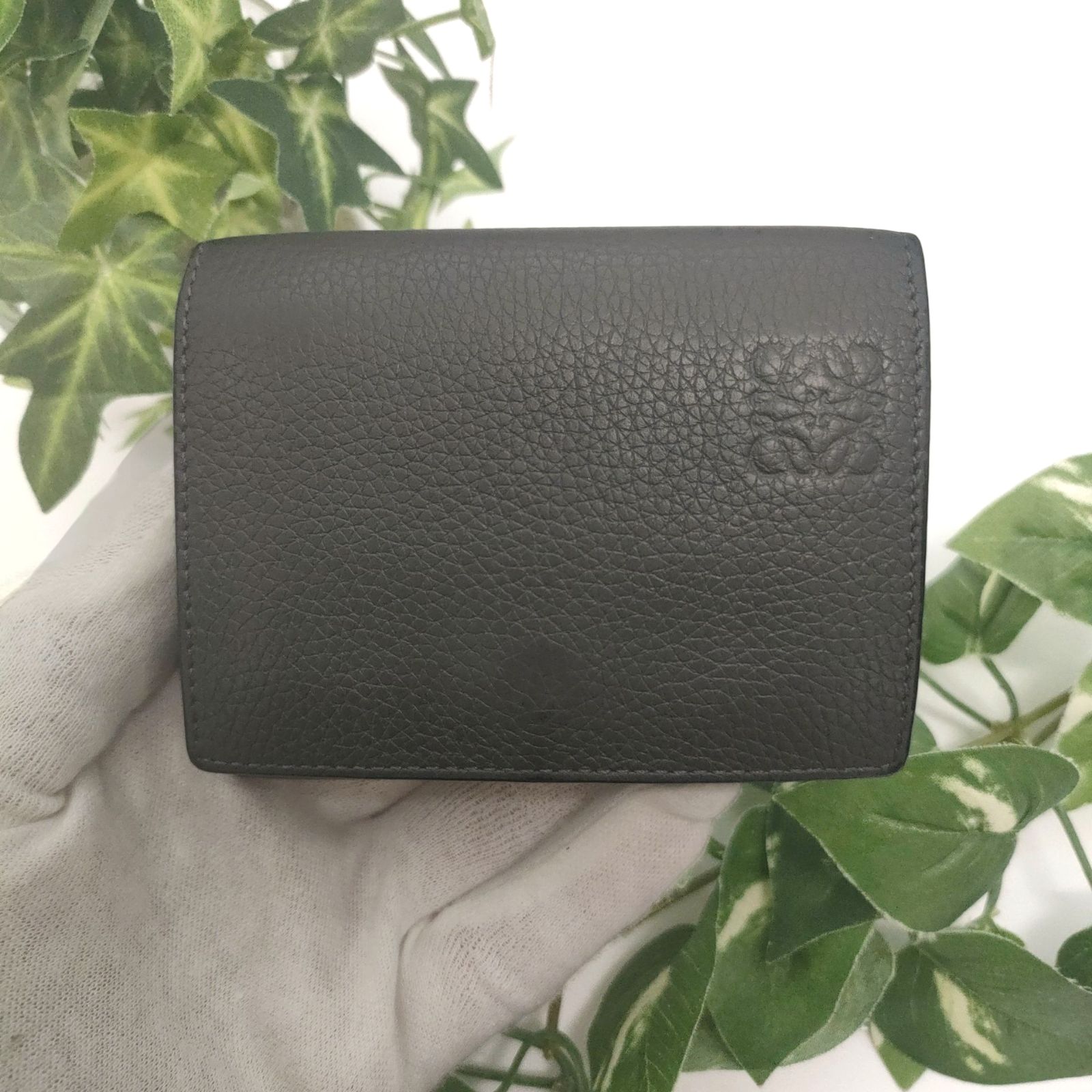 ロエベ 三つ折り財布 トライフォールドウォレット ソフトグレイン