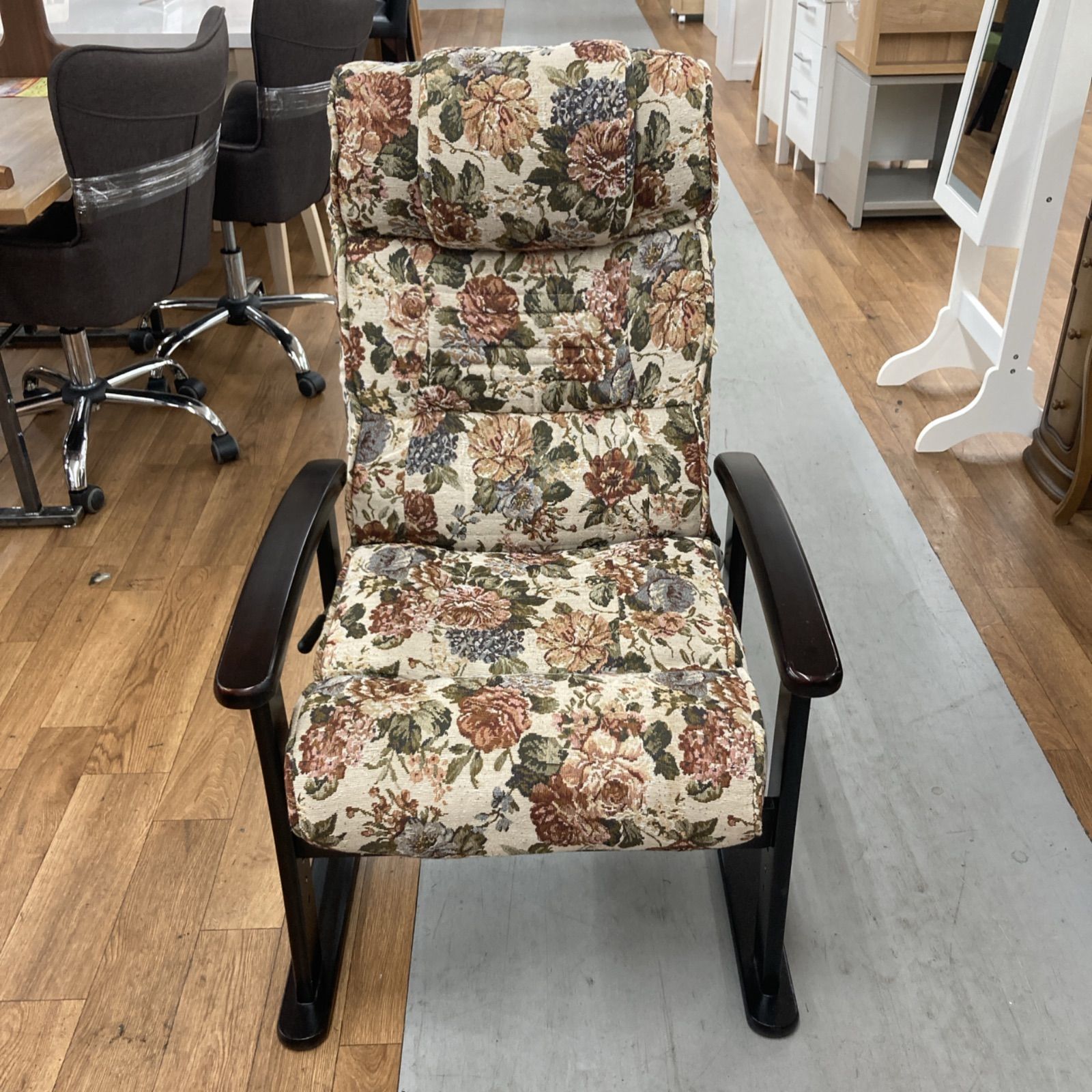 S381 リクライニング高座椅子 肘掛け 布張り 花柄 幅60cm