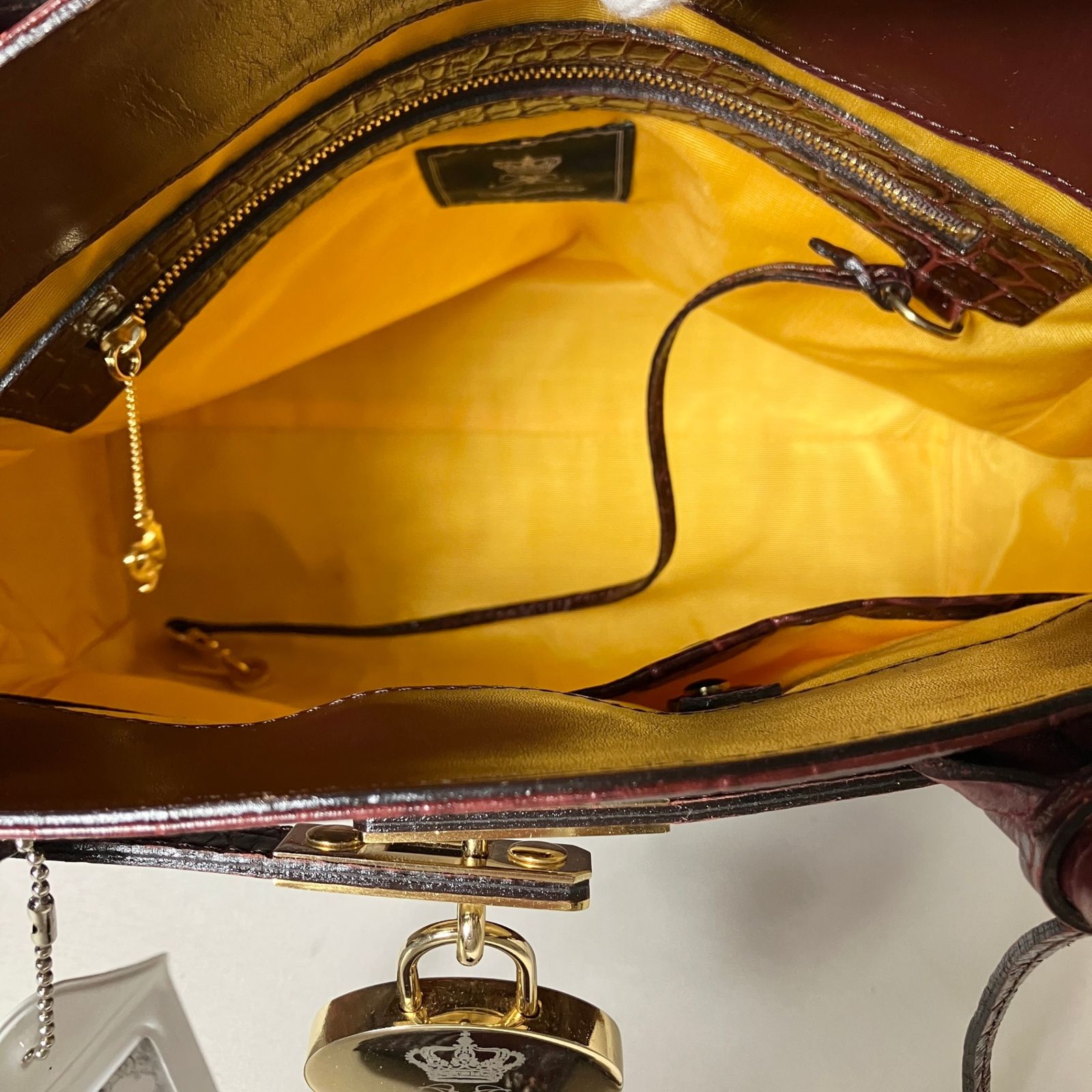 2509-417｜美品｜A.D.M.J. ハンドバッグ ボルドー クロコ型押し - メルカリ