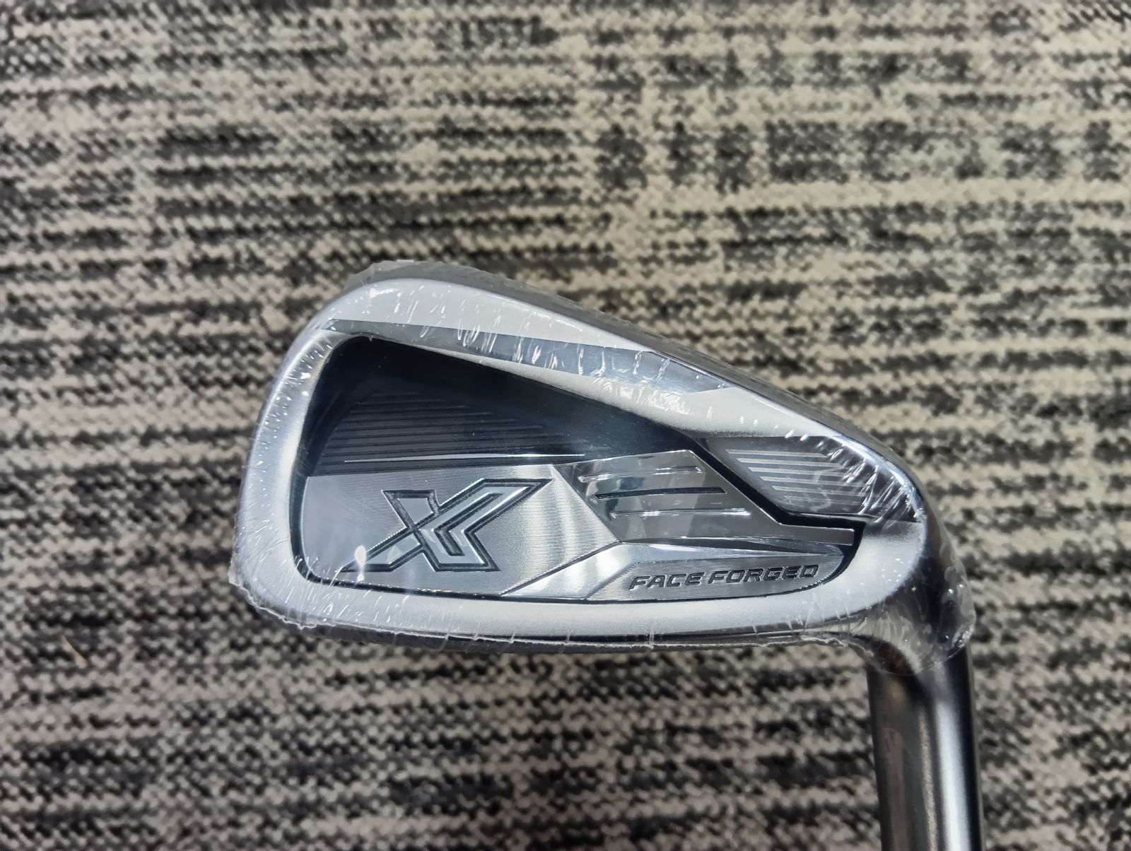 Iset ゼクシオ エックス XXIO eks アイアン 5本セット（＃6～9、PW