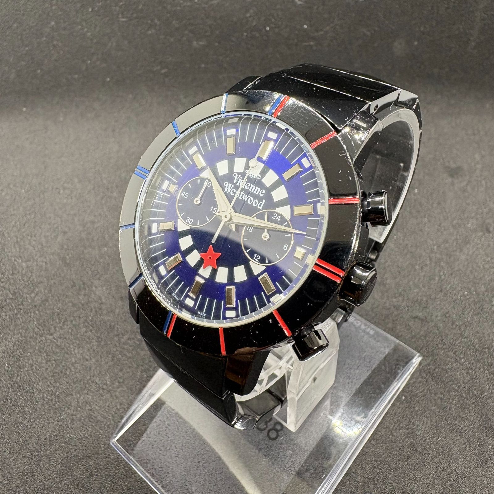 274 【美品 稼働】ヴィヴィアンウエストウッド VW-2350 ピラミッド 