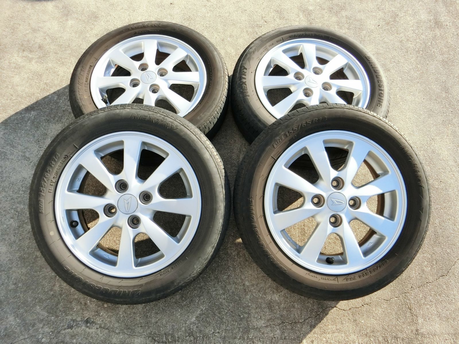 870 ダイハツ純正 14インチ アルミホイール 14×4.5J 45 PCD100 ハブ径 約54mm 4穴 4本セット 155|65R14 タント 外し