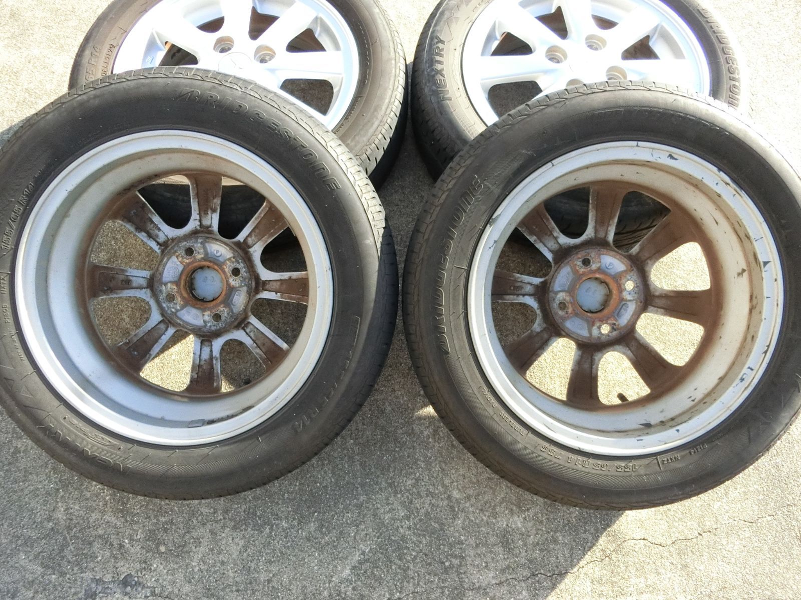 ダイハツ純正 14インチ