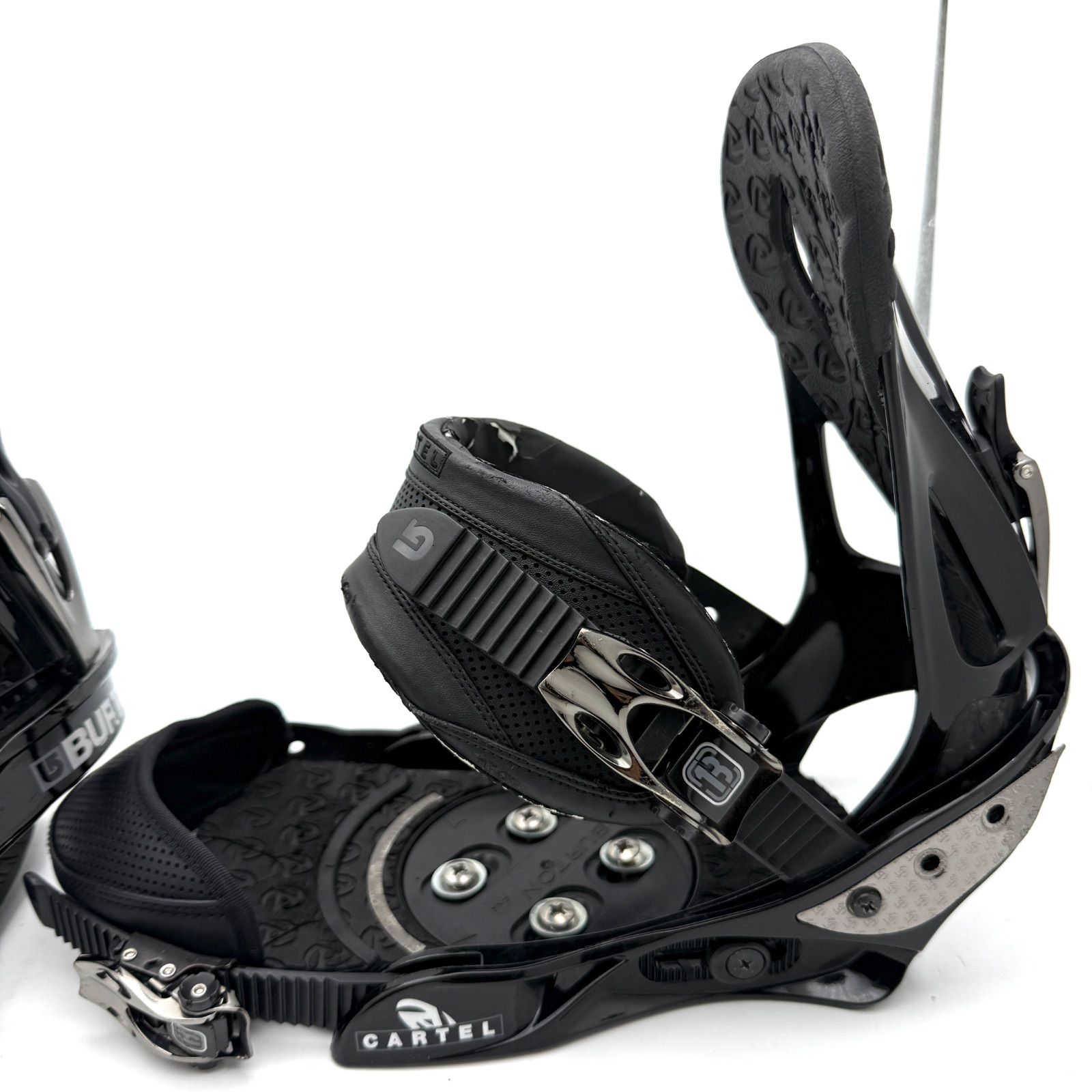  名作モデル Burton CARTEL Mサイズ スノーボード ビンディング バートン ブラック メンズ バインディング カーテル ビンディング スノーボード