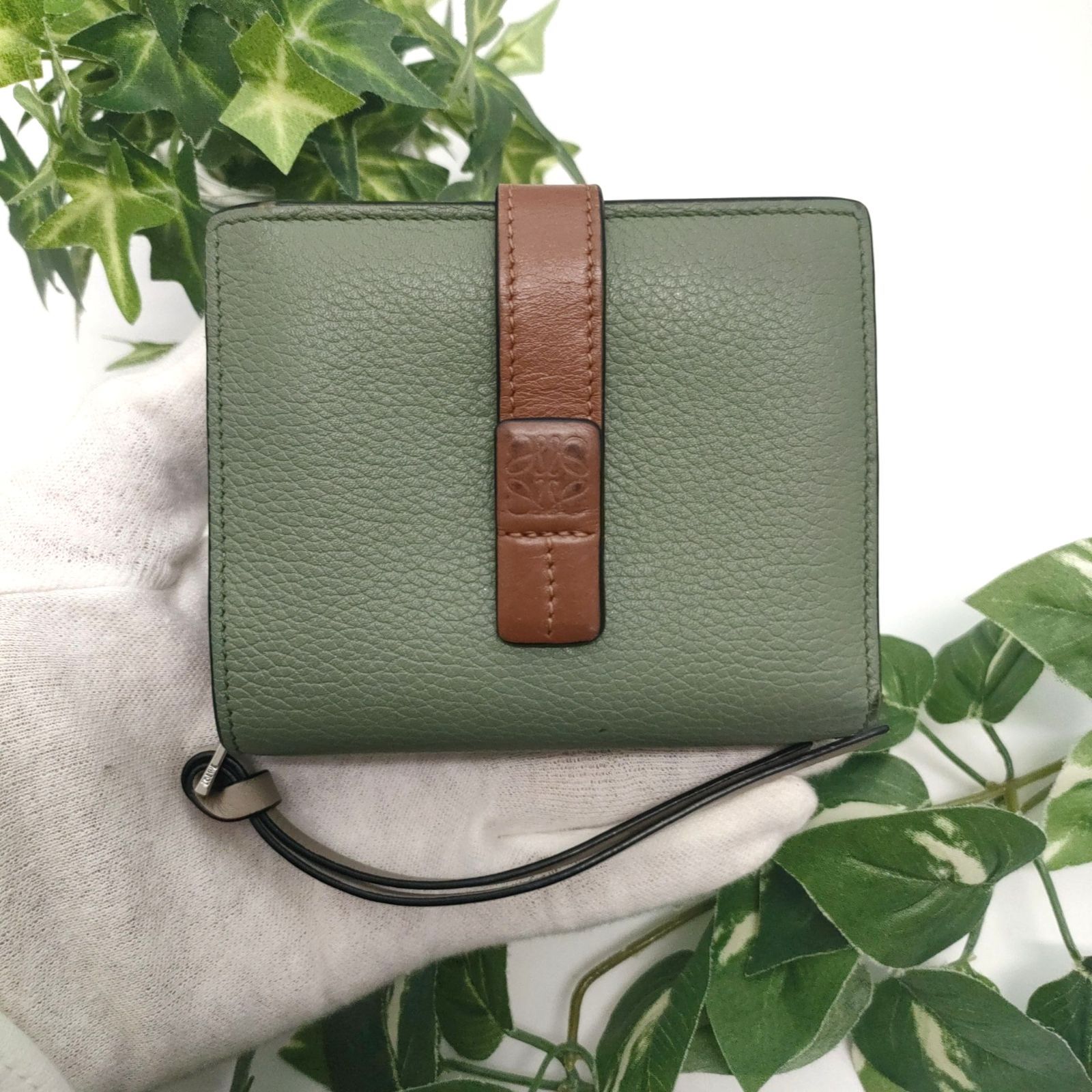 極美品】ロエベ 三つ折り ミニ財布 折り財布 グリーン LOEWE ロエベ 三