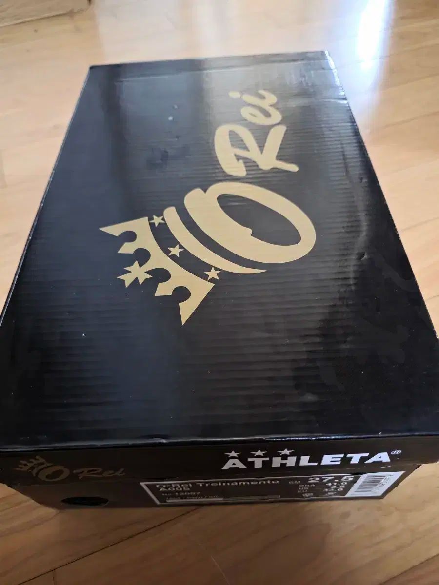 ATHLETA アスレタ