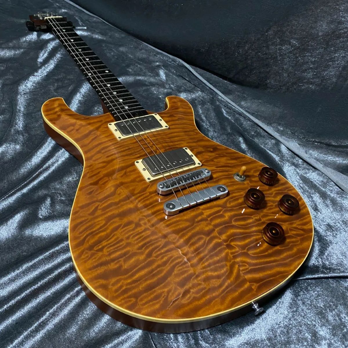 Ornetts GM8 .0kg軽量 5Aグレードのキルトメイプルトップ ラッカー