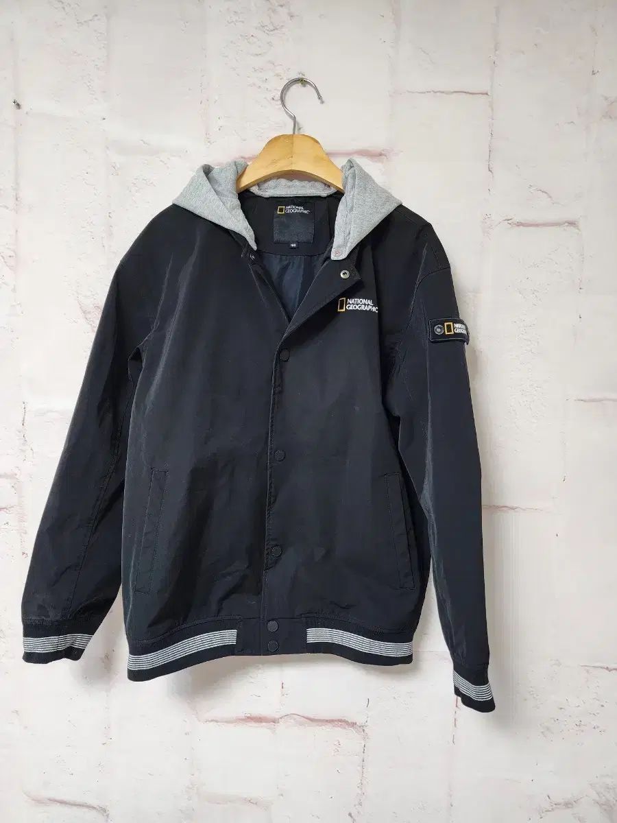 ナショナルジオグラフィック フード ブルゾン ジュニア アウター