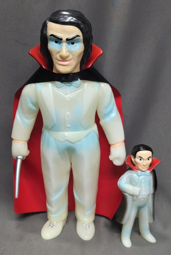 東映レトロソフビ　死神博士(新色蓄光) ＋ミニソフビ　仮面ライダー 未開封 東映レトロソフビ 死神博士(新色蓄光) ＋ミニソフビ 仮面