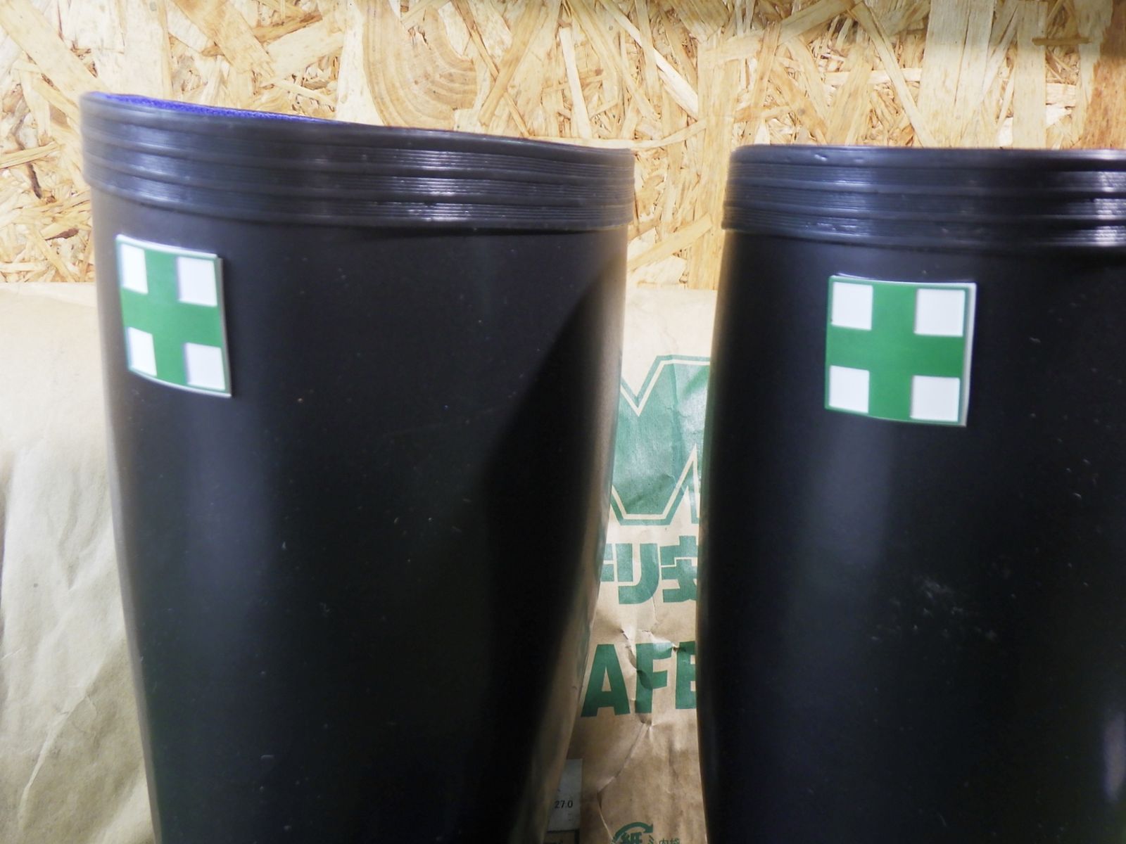  建設現場や工場などで 袋破れ 品扱い ミドリ安全 安全長靴 JIS規格 甲プロテクタ付 966甲プロMⅡ ブラック 27 cm 3 E 安全靴 健康用品