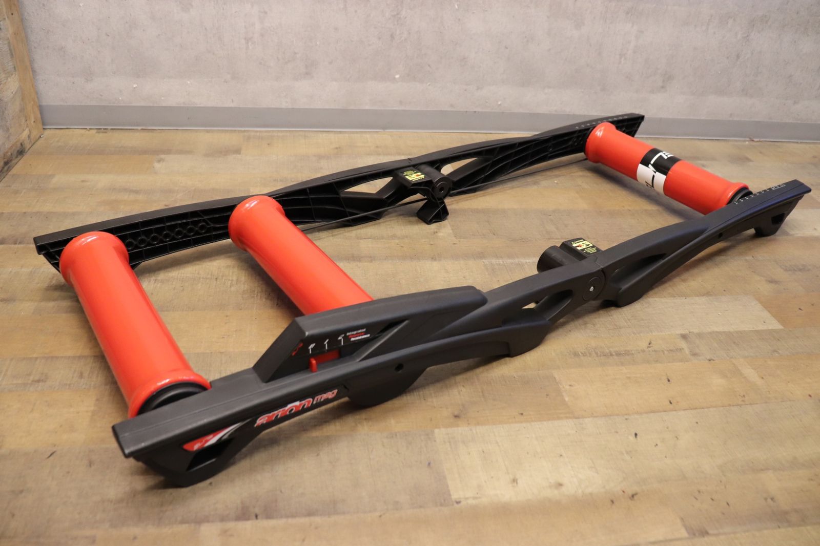 エリート ELITE アリオン マグ ARION MAG 三本ローラー さいたま浦和店