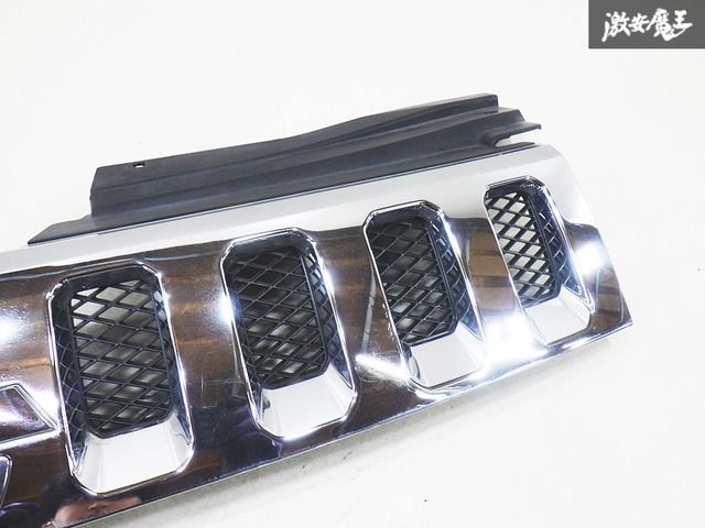【新品未使用】デリカ ラジエーターグリル フロントグリル 三菱純正部品 三菱 デリカD5 純正 フロントグリル ラジエーターグリル カメラ穴無