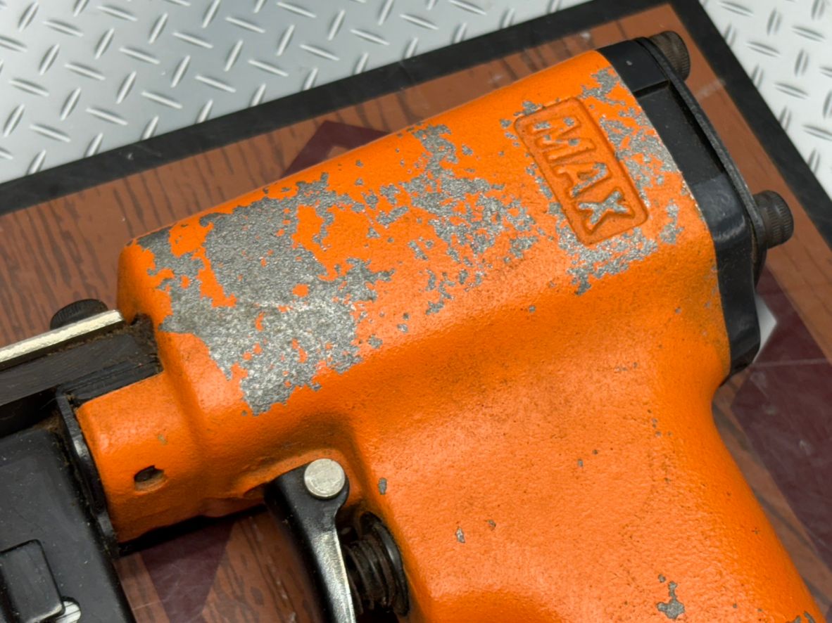 〇〇【中古】 MAX TA-20A/422J 常圧 エアネイラ エアタッカ 10～22mm