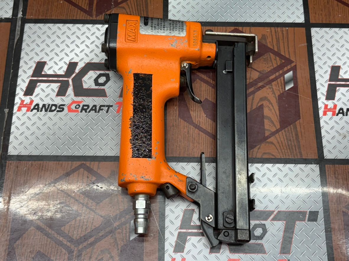 【中古】 MAX TA-20A/422J 常圧 エアネイラ エアタッカ 10～22mm 【ハンズクラフト佐賀】 〇〇【中古】 MAX TA-20A/422J 常圧 エアネイラ エアタッカ 10～22mm