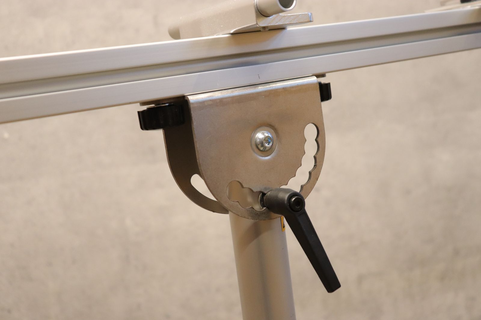 ミノウラ MINOURA RS-1800 メンテナンススタンド スルーアクスルのみ対応 さいたま浦和店 BRIGHTFACE_UK