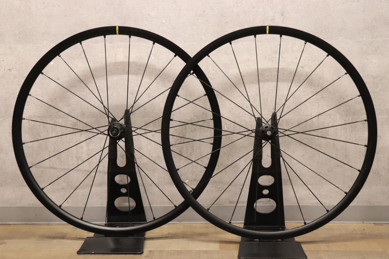 マヴィック MAVIC キシリウム KSYRIUM S 25 DISC アルミ チューブレス ホイールセット シマノ12 11S さいたま浦和店