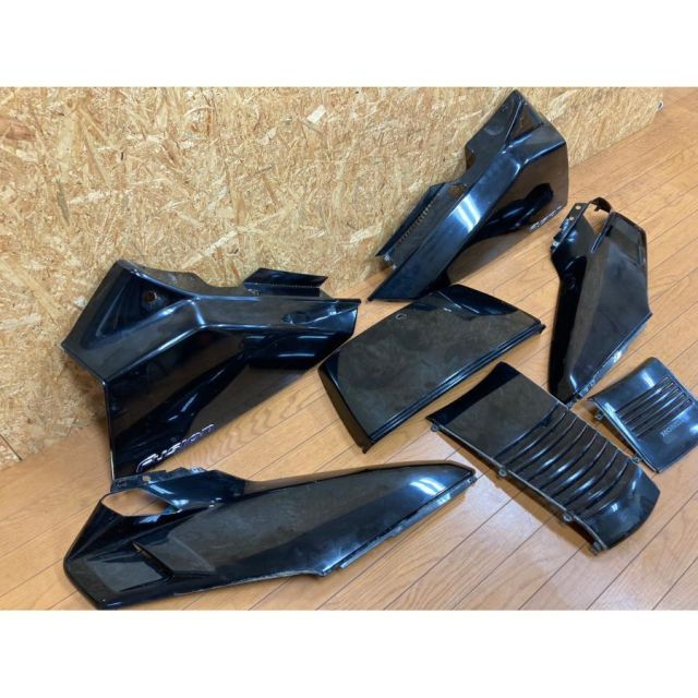 YA 59362]ホンダ HONDA フュージョン MF02-200 外装カウルセット