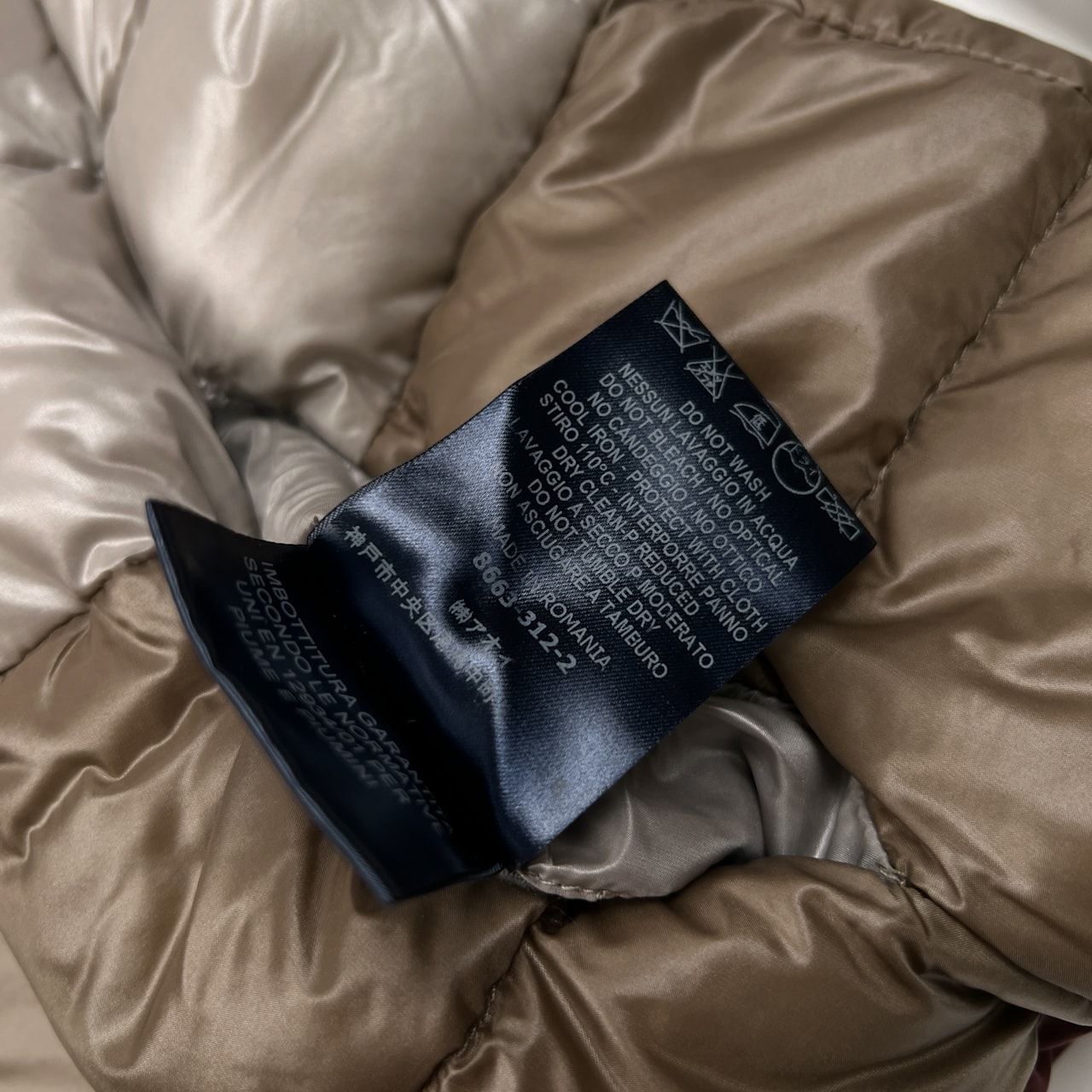 HERNO ヘルノ リバーシブル ダウンジャケット サイズ 42 レディース 株 アオイ代理 GULLKHAN_COM