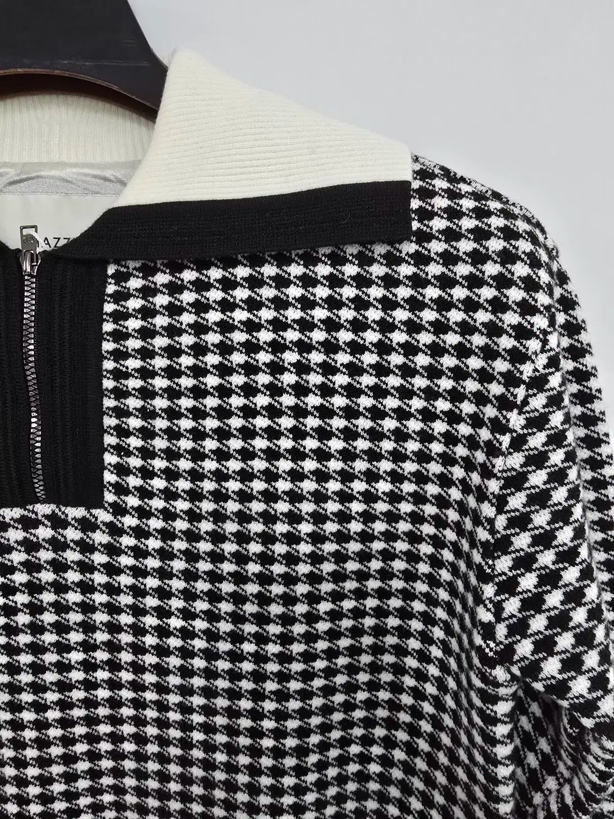 399000 HAZZYS へジス ゴルフ レディース ハウンドトゥース 防風 セーター