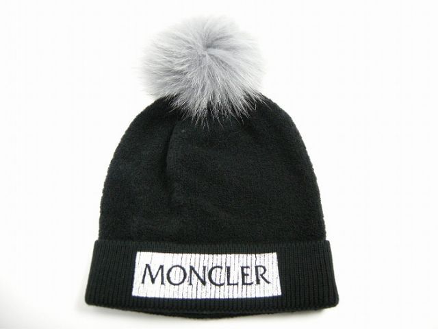 大人着用OK MONCLER|モンクレール|ブルーFOXファー付きボンボンニットキャップ|ぽんぽん付き|ポンポン付き|ガール|キッズ|レディース|2018-2019AW|秋冬|CAP|ニット帽子|999|ブラック黒|778|ダークネイビー系|イタリア製|ぼ