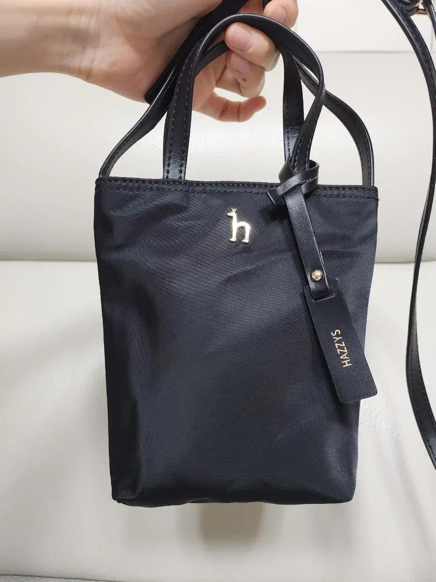 HAZZYS へジス ナイロン ミニクロスバッグ