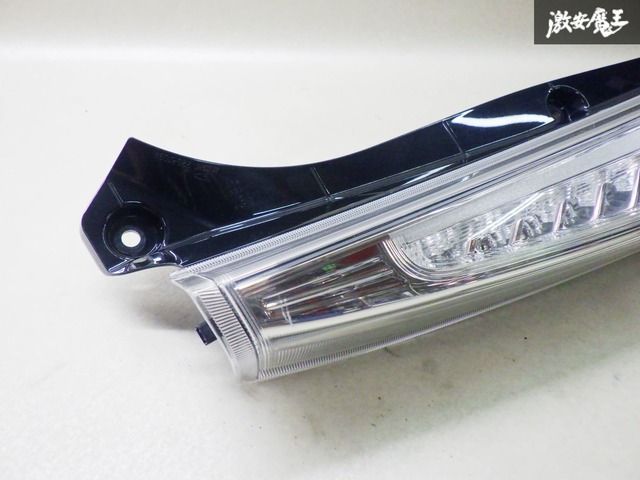 点灯OK！ ダイハツ 純正 LA100S LA110S ムーヴカスタム ムーヴ 