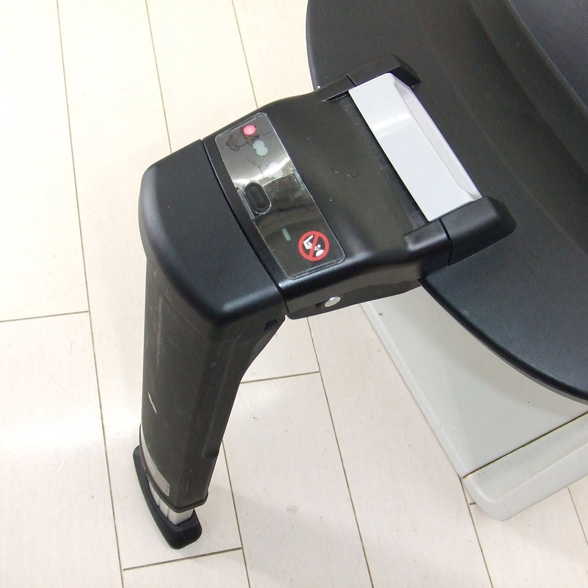  Maxi-cosi マキシコシ FamilyFix One i-Size ファミリーフィックス ワン ISOFIX アイソフィックス B バウンサー ゆりかご ベビー用家具