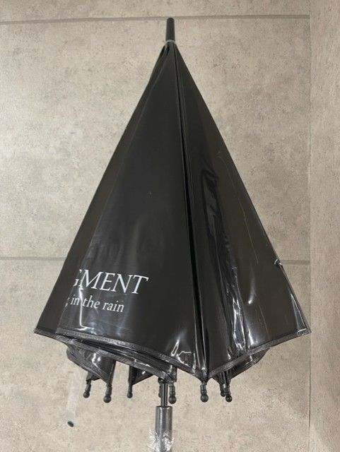 FRAGMENT UMBRELLA walking in the rain フラグメントデザイン 傘 ビニール傘 かさ アンブレラ CONVENI ザ コンビ二 藤原ヒロシ 黒 BLACK メンズ レディース