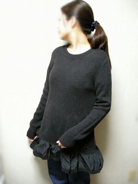 フリルニットワンピース