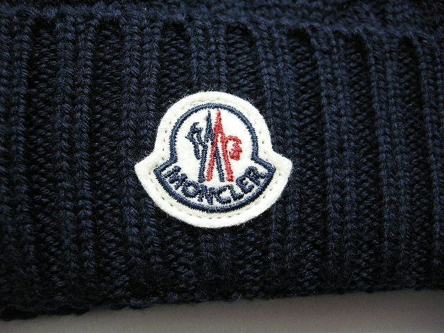 BERRETTO ロゴワッペン付きケーブル編みニットキャップ