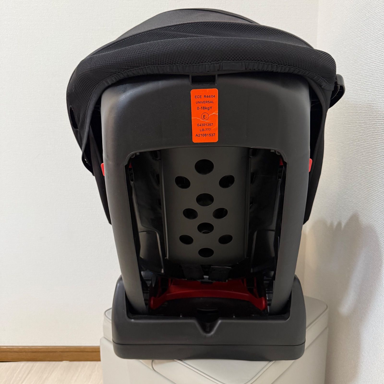  マムズキャリー レジェ 車用チャイルドシート チャイルドシート