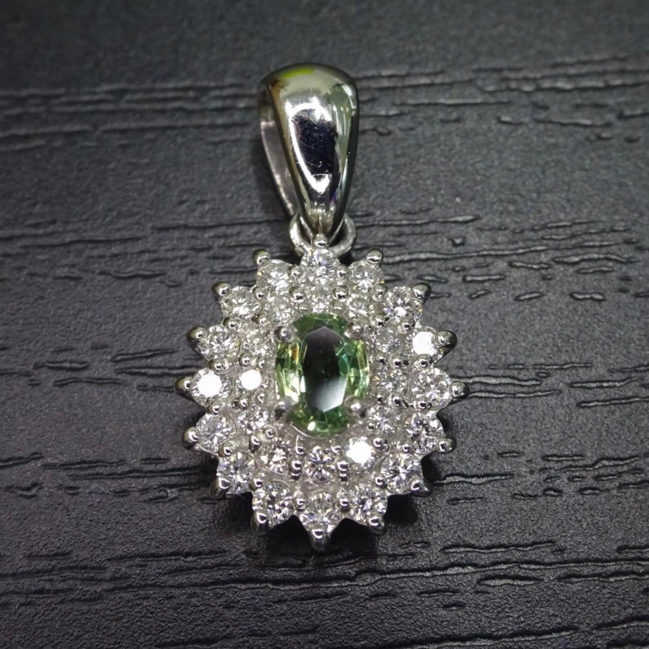 プラチナ pt850 ジュエリーマキ 天然クリソベリル0.24ct 天然 