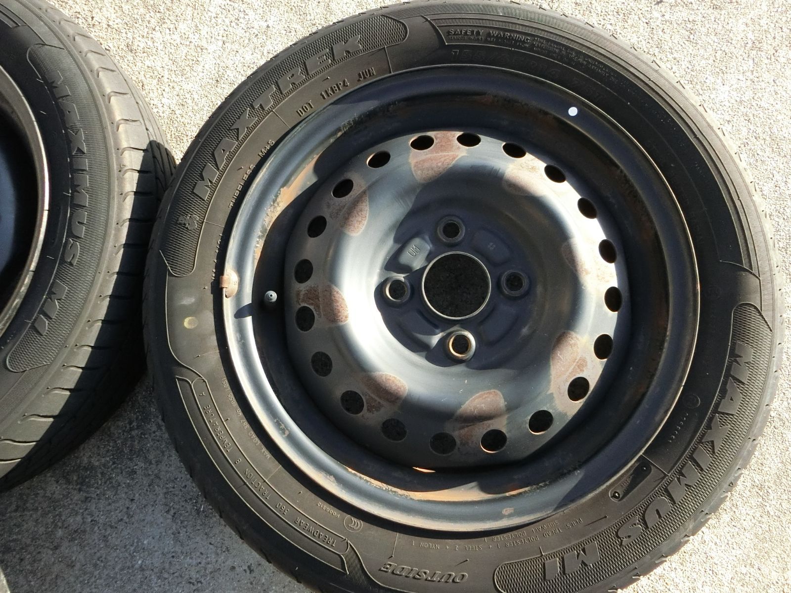 14インチ スチールホイール