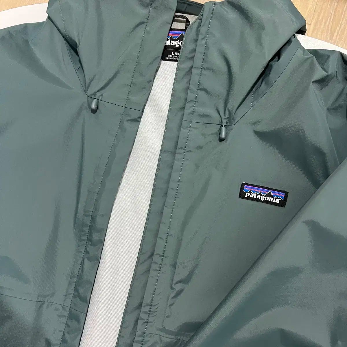 パタゴニア トレントシェル ジャケット NUOVO ヌオーヴォ グリーン L サイズ